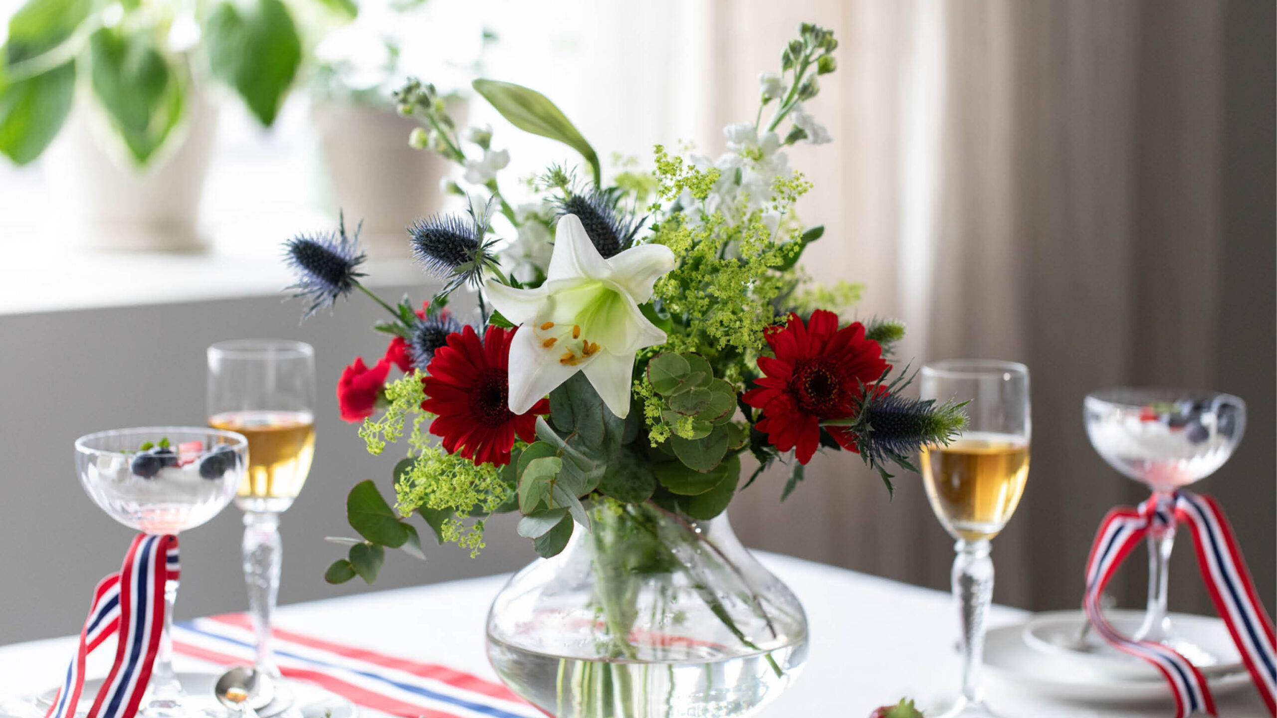Blomster til festbordet på 17. mai fra Mester Grønn på CC Gjøvik