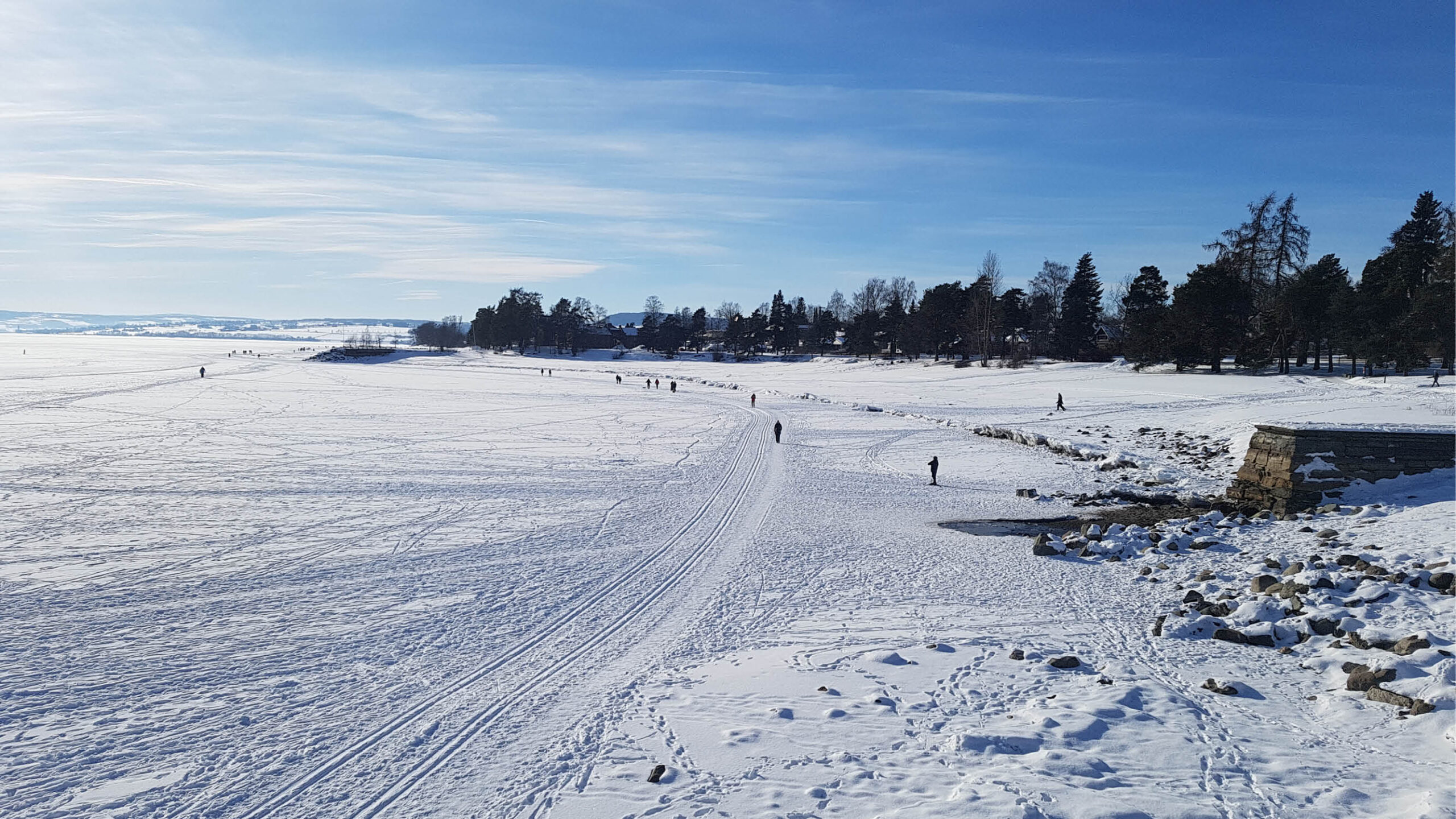 Vinter på Mjøsisen på Hamar